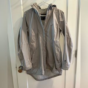 Mountain Hardwear Rain Coat